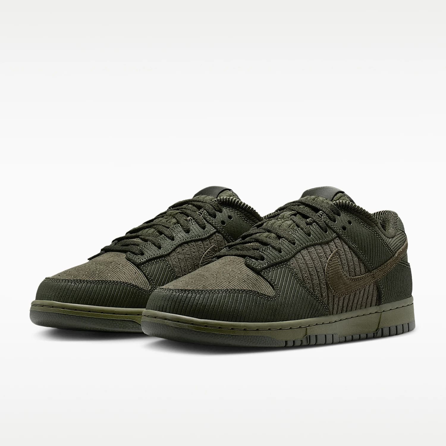 Nike genuine Dunk men's classic wear-resistant lace up low cut casual board shoes IB7746-300