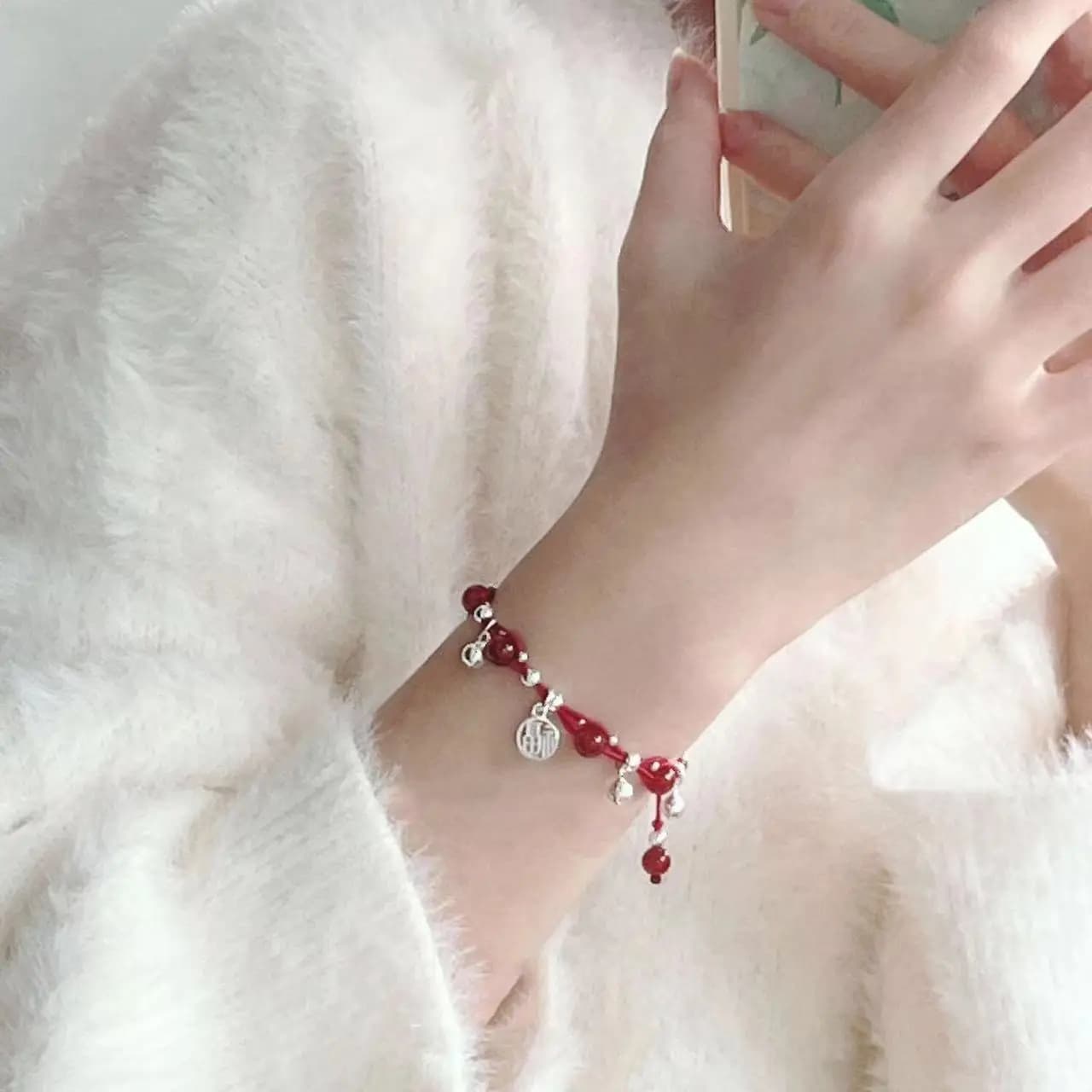 Red Rope Bracelet For Women With Little Bell Pendant Fashion Jewelry Ethnic Style High Quality Handwoven Dress Accessories Cute