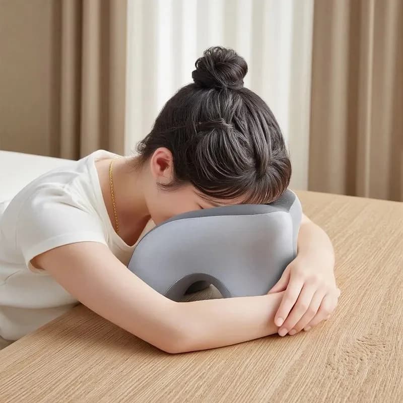 Cuscino Ergonomico per Pisolino in Ufficio - Poggiatesta Portatile per Postazione di Lavoro e Studenti