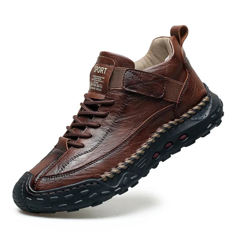 Stivali da Uomo 2026 Nuovi Stivaletti Casual in Pelle Fatti a Mano Scarpe da Ginnastica Outdoor da Uomo Stivali alla Caviglia alla Moda Stivaletti Corti di Tendenza Scarpe Designer