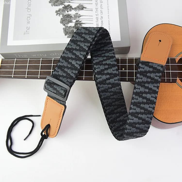 New Fashion Weaving Ukulele Basso Tracolla per chitarra Stile etnico Lavorato a maglia Tracolla per chitarra elettrica Accessori per chitarra acustica