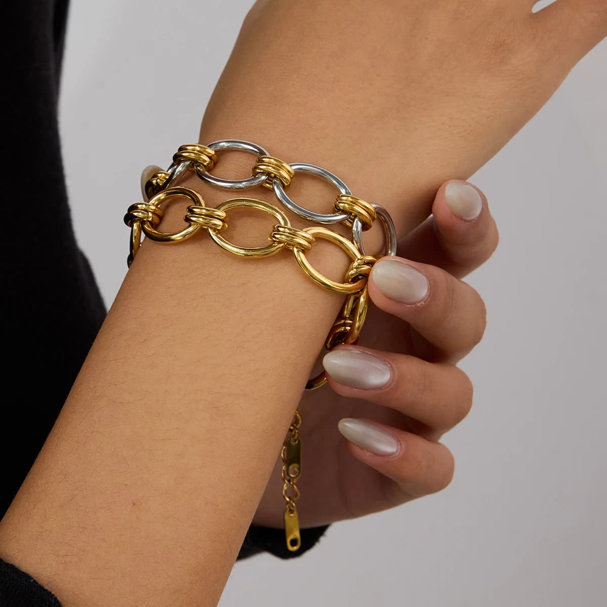 Yori Bracciale a catena geometrica alla moda in acciaio inossidabile Bracciale vintage in acciaio inossidabile Eleganza Gioielli attraenti per le donne Regalo