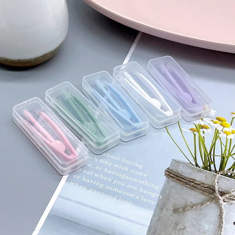 Set di Strumenti per Lenti a Contatto Morbide: Pinzette e Bastoncino a Ventosa Color Caramella con Custodia Trasparente - Kit Portatile per la Cura degli Occhi da Viaggio