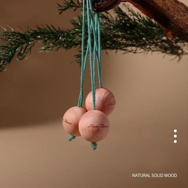 Natural Cedar Ball Diffuser Wood Aromatherapy for Household Vehicles Insect-proof Moth-proof and Moisture-proof Can Be Hung