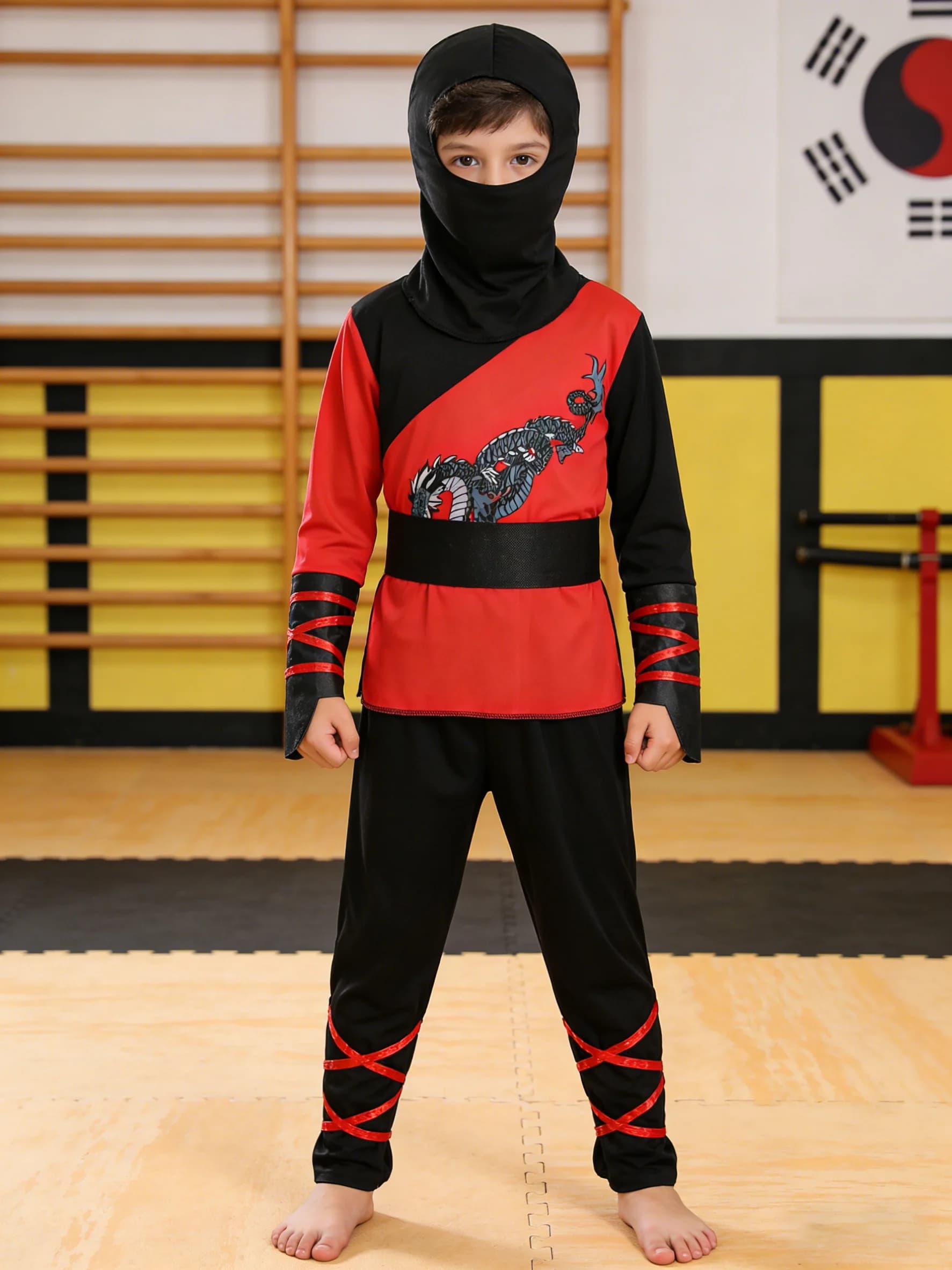 A Set of Exquisite Children's Role-Playing Costumes with Dragon Prints, Including 1 Top + 1 Pair of Pants + 1 Headgear + 1 Belt, Suitable for Halloween and Carnival Events.