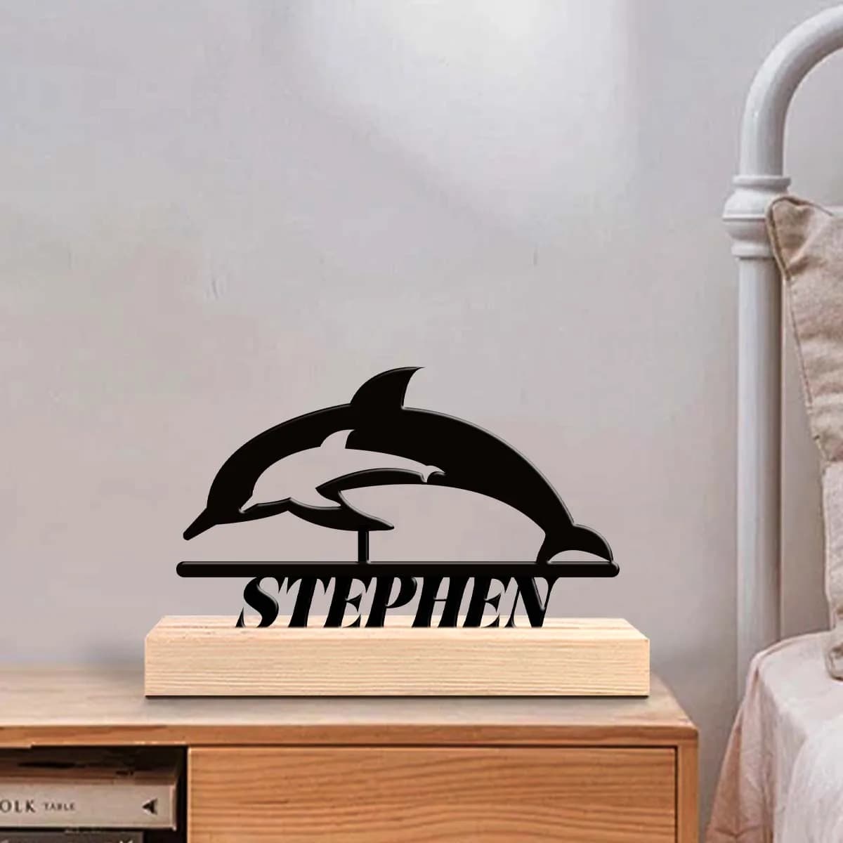 1pc Customizable Metal Desktop Ornaments Custom Name With Wooden Base Bar Decoration, Holiday Gifts