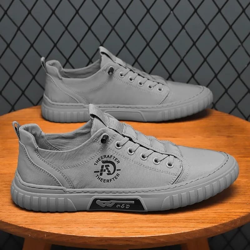 Scarpe Casual da uomo Sneakers nere traspiranti Moda Guida Scarpe da tennis da passeggio per uomo Skate Flats Zapatillas Hombre Scarpe