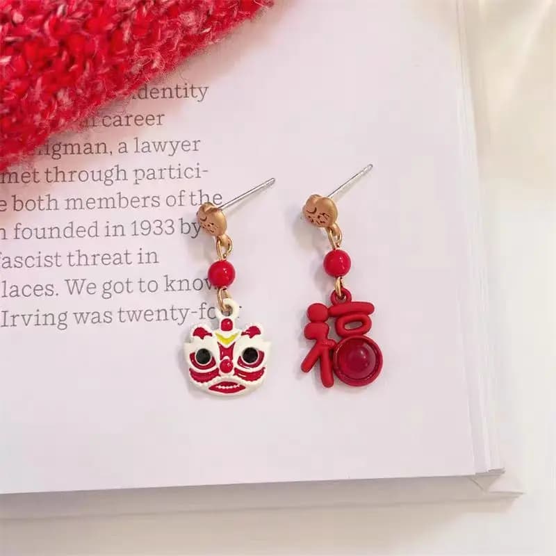 Orecchini Trendy Rossi con Simbolo 'Fu' e Danza del Leone, Gioielli Pendenti Carini per Donne, Regalo Perfetto per Amiche, Appuntamenti e Stile Quotidiano