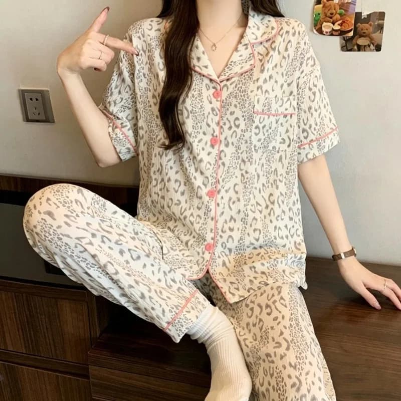 Pigiama da donna vintage con stampa leopardata, set due pezzi, nuova moda estiva 2026, loungewear, pigiama casual francese