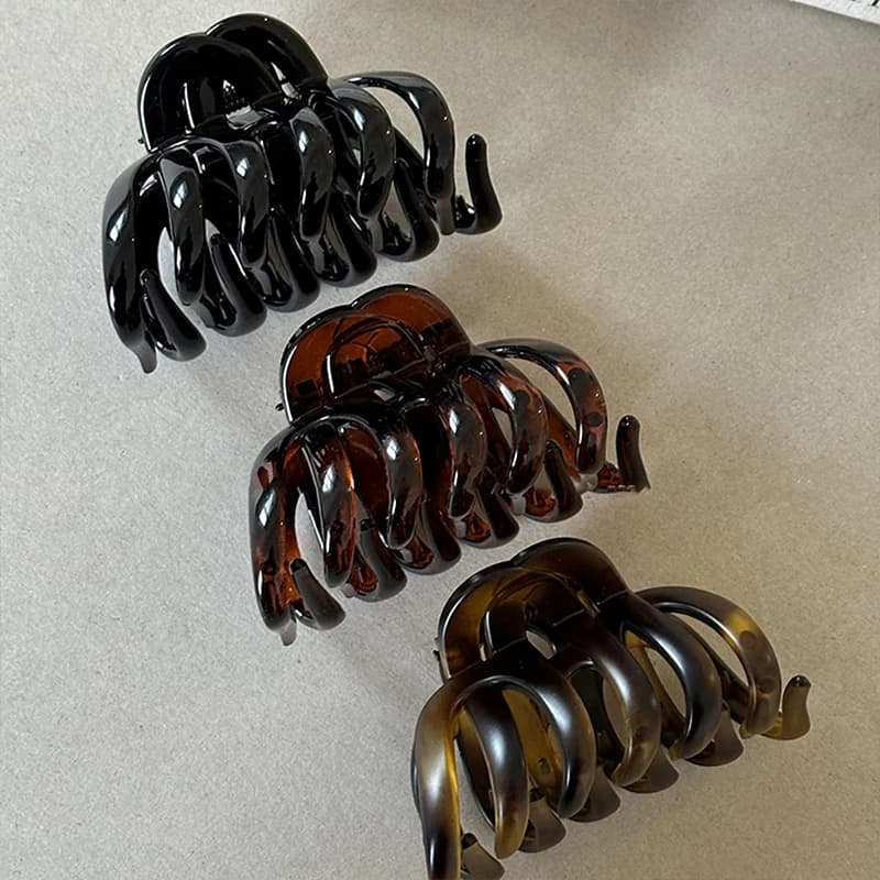 Nuovo semplice artiglio per capelli da donna tinta unita artiglio di squalo cavo testa posteriore fermaglio per capelli grande artiglio per capelli mollette accessori per capelli per ragazze