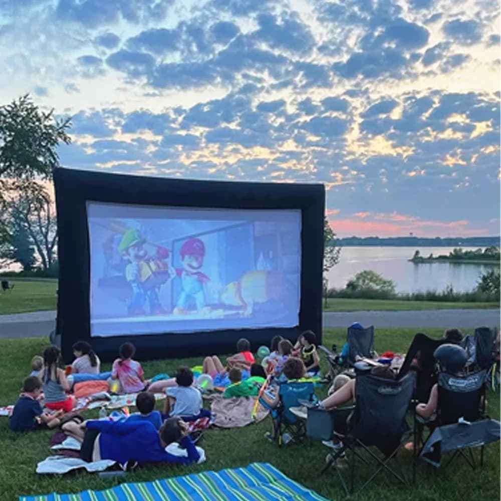 Proiettore gonfiabile Schermo gigante professionale per esterni Cinema cinematografico portatile per coppie di feste posteriori domestiche Goditi le vacanze