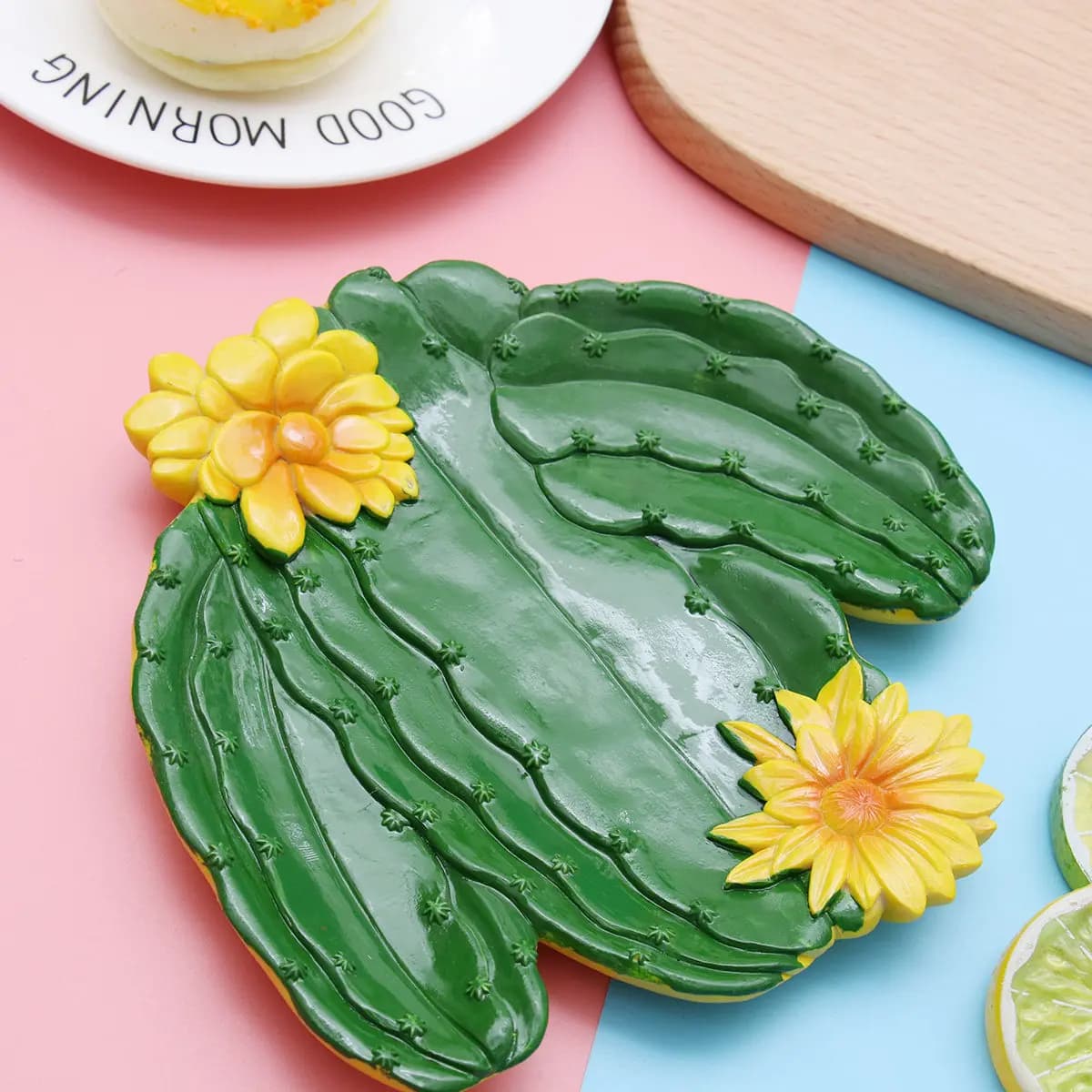 Piatto Decorativo in Resina a Forma di Cactus Verde per Frutta Secca, Vassoio Porta Gioielli, Contenitore per Snack e Dessert