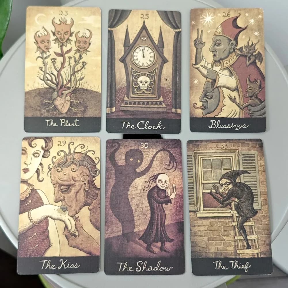 Abandon Oracle Deck 10,5 * 6 cm basato su incubi dai giorni dei sogni di Patrick Valenza 52 carte Oracle orrificanti