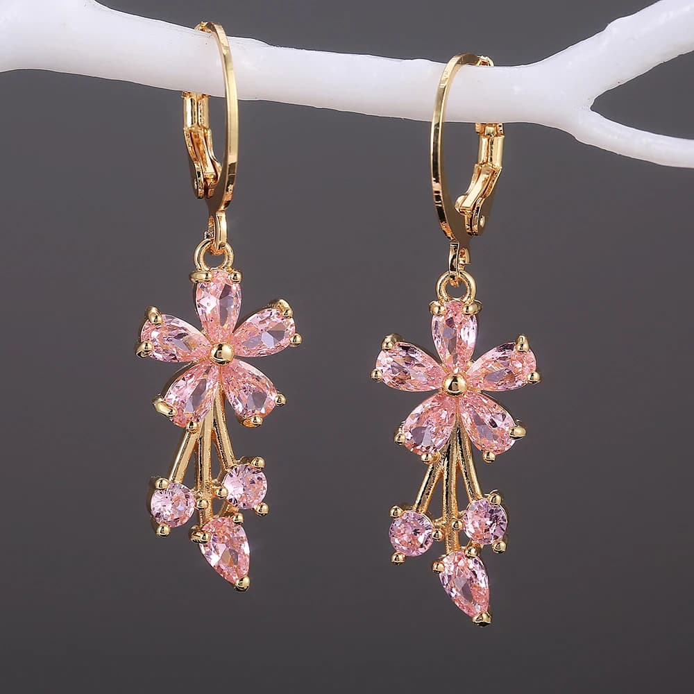 Huitan Delicate Flowers Form Women Drop Earring Bright Color Wedding Ceremony Earrings Fancy Girls Gift Fashion Jewelry Wholesale