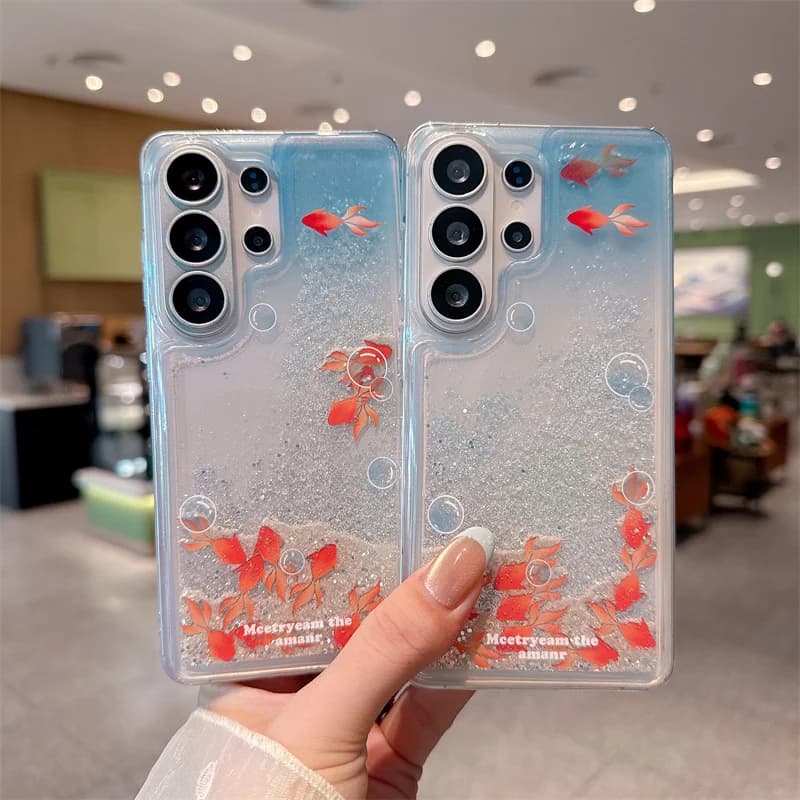 Custodia Liquida Dinamica con Glitter e Sabbia Mobile Effetto Pesce Dorato per Samsung S26 S25 S24 Ultra, Cover Rigida Trasparente