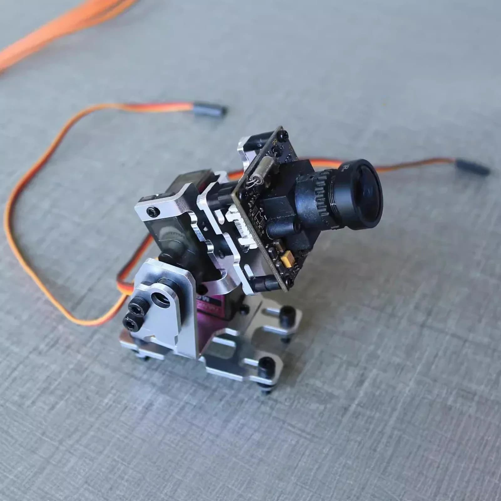 Gimbal drone con giunto cardanico FPV a 2 assi con 2 servi in metallo per fotocamere modello di aereo Parti di aggiornamento in lega di alluminio