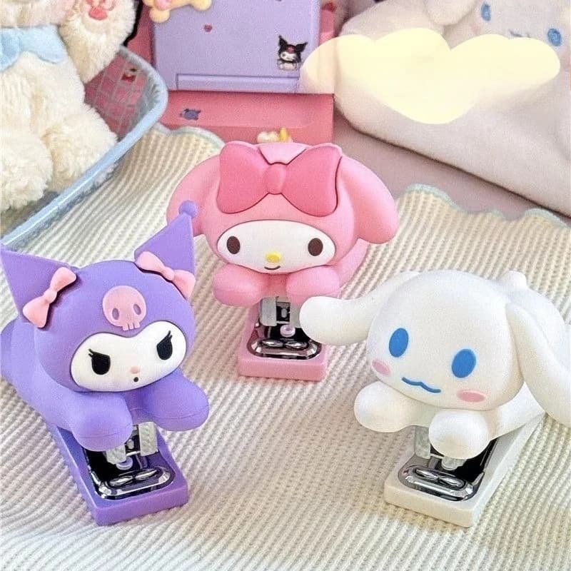 Mini Graffettatrice Portatile in Silicone a Forma di Personaggi Anime Kawaii Sanrio 2026: Hello Kitty, Melody, Kuromi, Cinnamoroll - Regalo Carino per Studenti