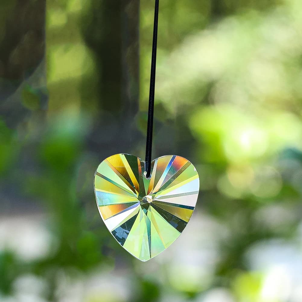 Lampada a sospensione con prisma a forma di cuore con sfera di cristallo che cattura la luce, finestra, arcobaleno, decorazione da appendere, acchiappasole, decorazione per matrimoni