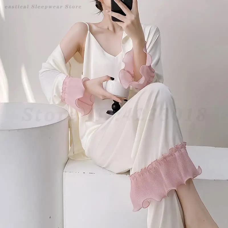 Pigiama femminile elegante 3 pezzi Set 2025 Nuovi indumenti da notte Abbigliamento da casa Indumenti da notte in raso di seta Camicie sexy e pantaloni Pigiama Completo Pigiama
