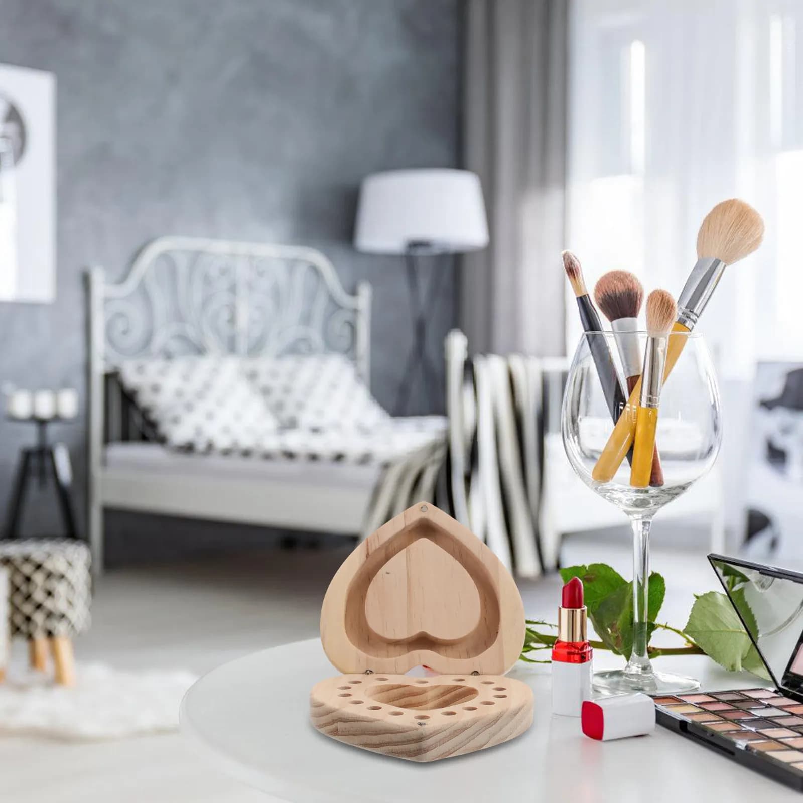 Portable Wooden Essential Oil Box Heart-Shaped Solid Wood Capsule Holder Aromatherapy Bottle Storage Organizer for Travel Home