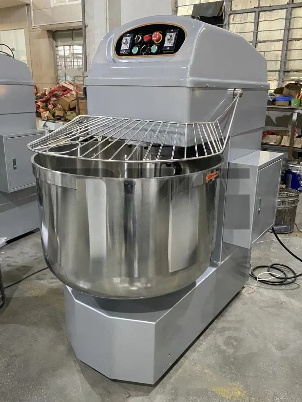 Impastatrice automatica da 75 kg 220/380 V Impastatrice commerciale da 200 litri Impastatrice per pasta Impastatrice per pane