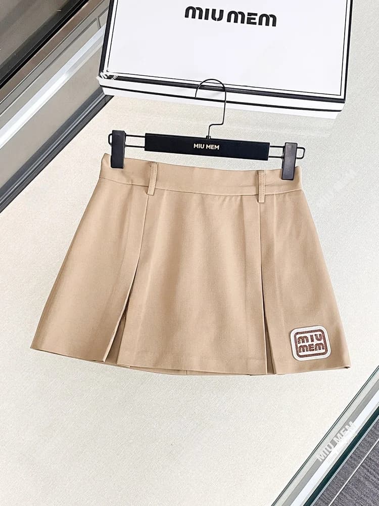 High Waist Skirt with Patchwork Letter Embroidery Pleated A-Line Silhouette for Women Autumn College Style Commute