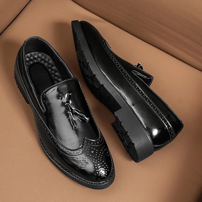 Men's Patent Leather Brogue Loafers Business Wedding Banquet Shoes Elegant Casual Classic Men's Leather Shoes Mocassini