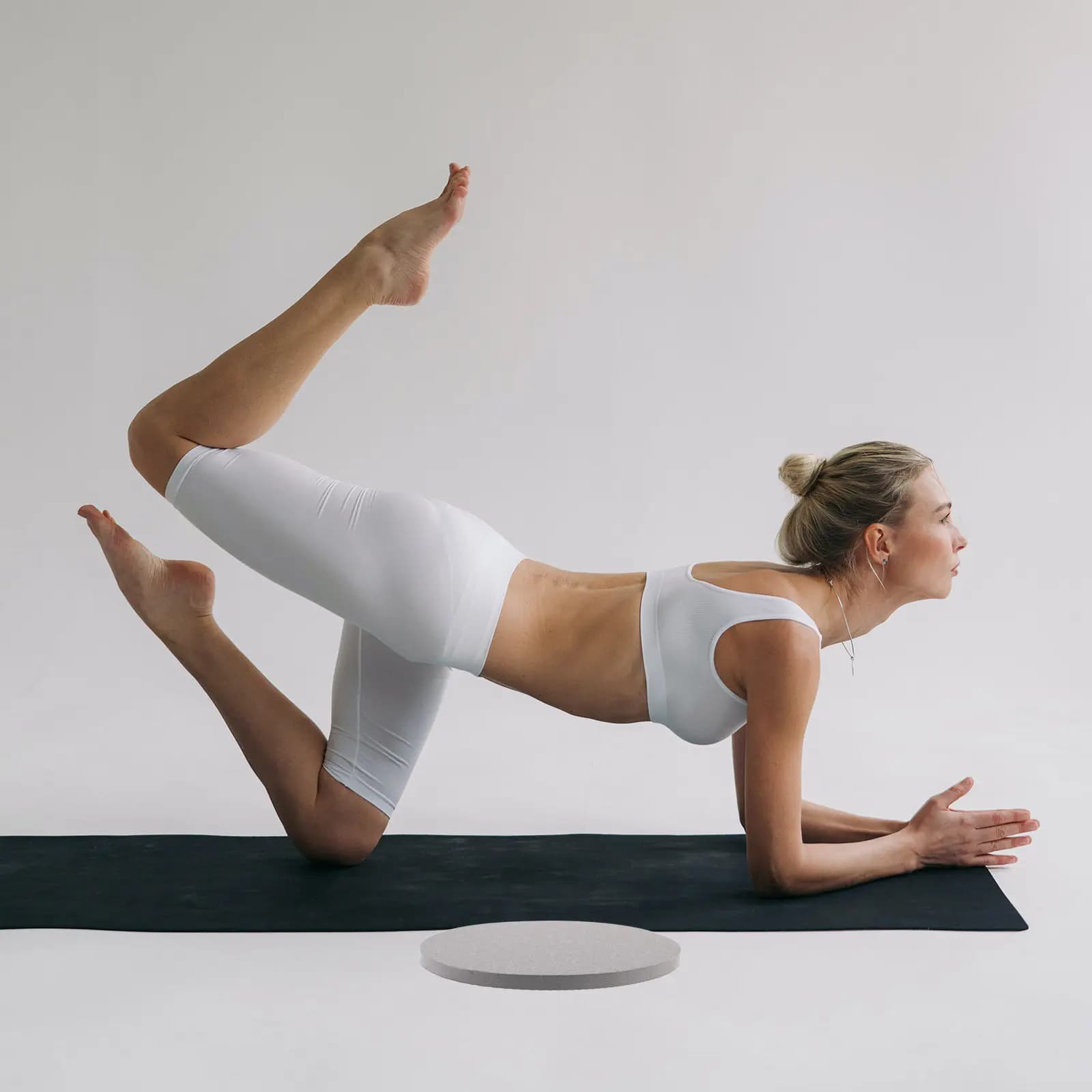 2 Pieces Anti-slip TPE Carpets for Yoga, Knee and Elbows, for Pilates, Plank and Equilibrium Training, Reusable for Home and Gym