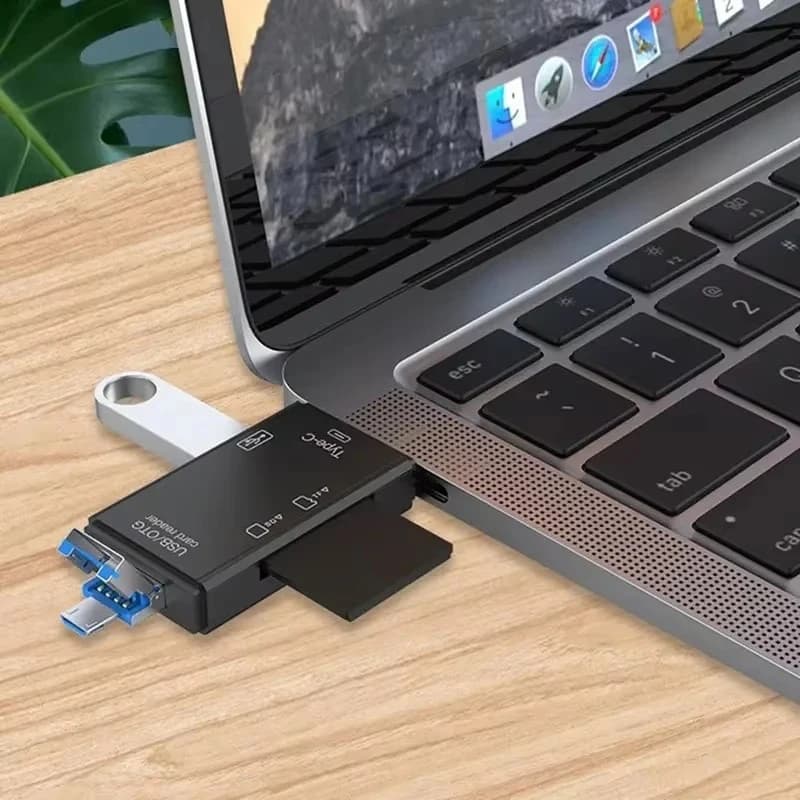 Lettore di schede 6 in 1 (1/2/4 pezzi) con interfaccia USB Type-C per chiavetta USB, schede TF, schede SD, tastiera, mouse e fotocamera