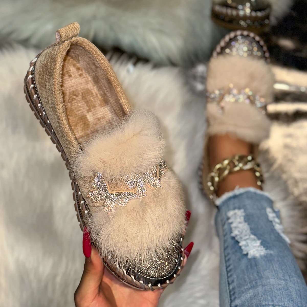 Women's sneakers 2025 New luxury crystals Mocassini Bowknot Flat plateau shoes with sequins Couple Fashion Sneakers Strong Size Women