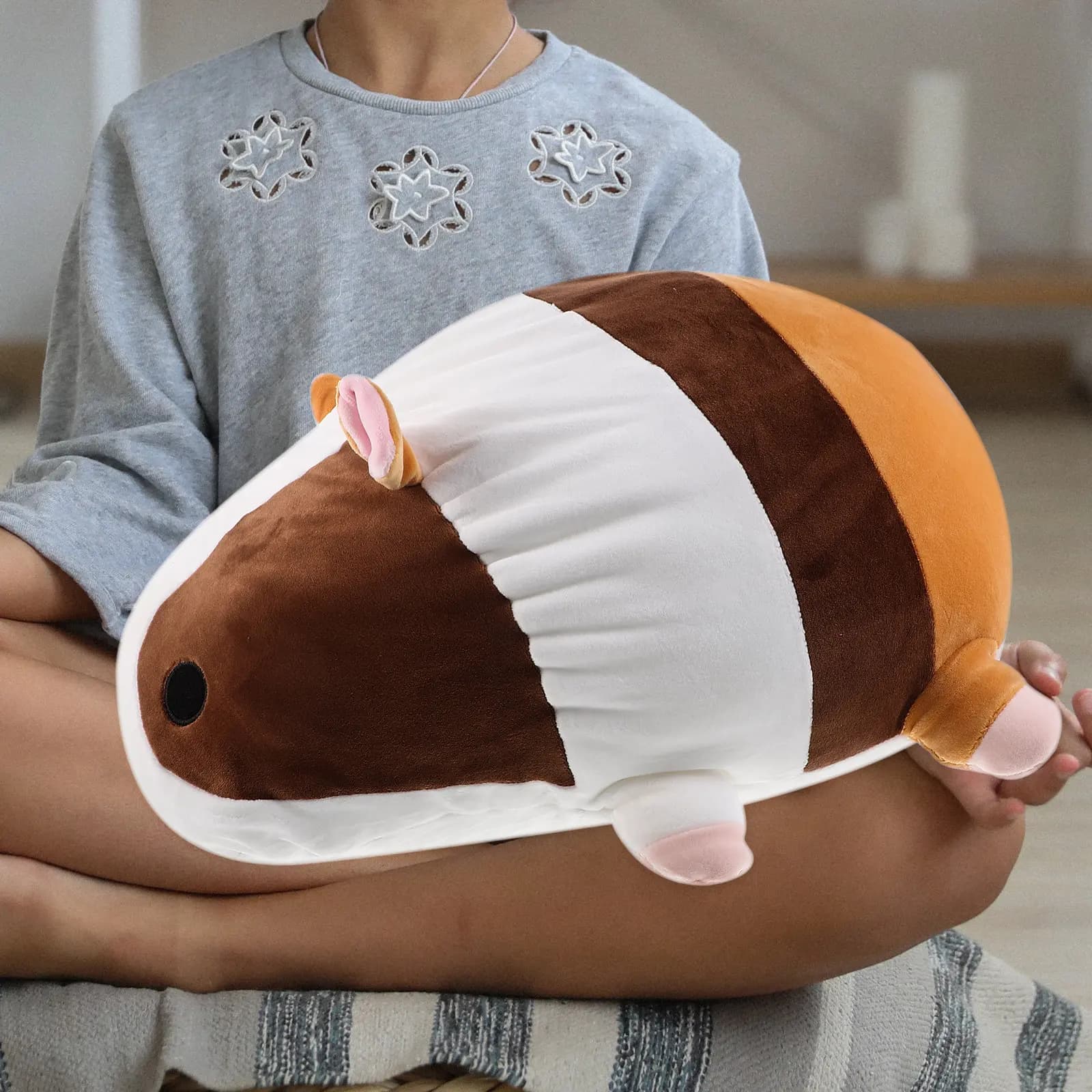 Guinea Pig Inspired Hug Pillow Soft Comfort Throw Pillow for Kids Adults Home Office Decor Festive Gift Lovely Realistic Animal