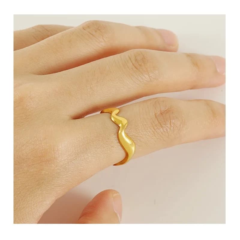 Anello Liscio in Acciaio Inossidabile, Anello Aperto da Donna in Titanio Dorato, Anello Geometrico Regolabile di Lusso
