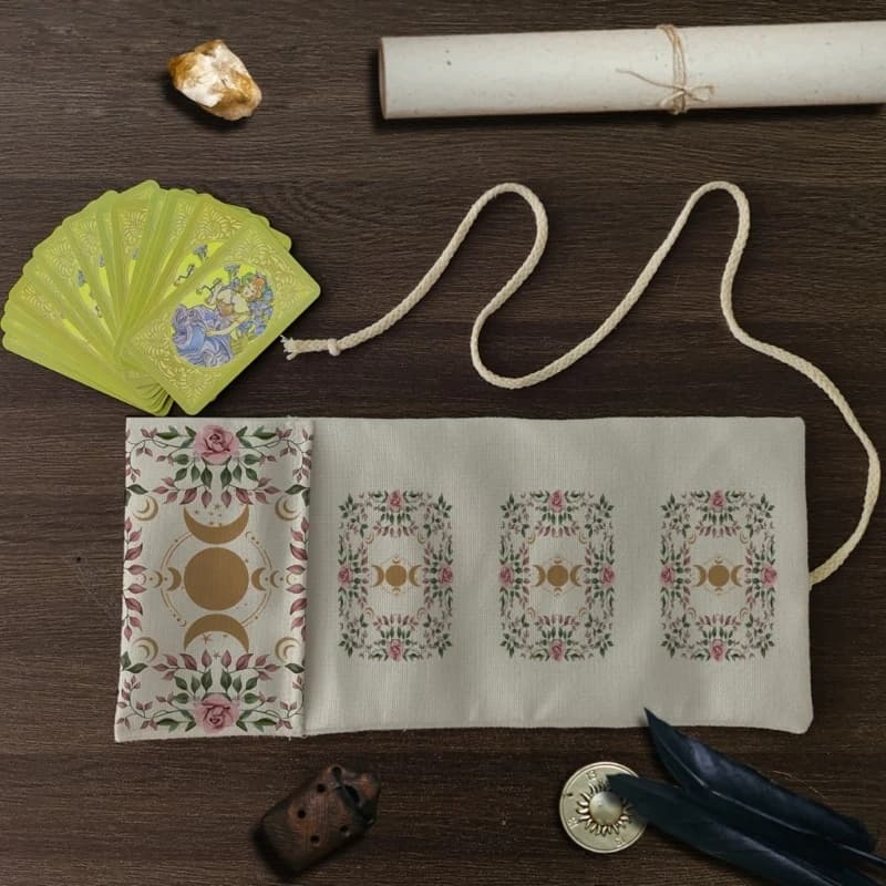 Handmade Tarots Organizers Poly Linen Washable Bold Artistic Pattern Compacts Foldable For Oracles And Playing Card
