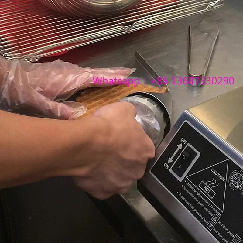 Strumento per la formatura manuale in acciaio inossidabile S, strumento per la produzione di gelato C-One. Stampo a rullo per waffle c-one