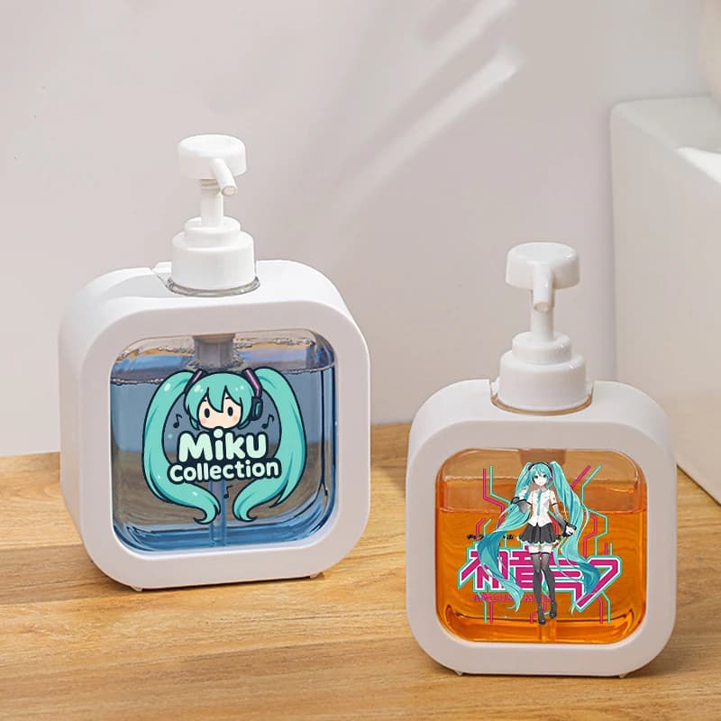 Dispenser di Sapone Trasparente Hatsune Miku da 300ML, Bottiglia Ricaricabile Creativa e Portatile per Gel Doccia e Detersivo