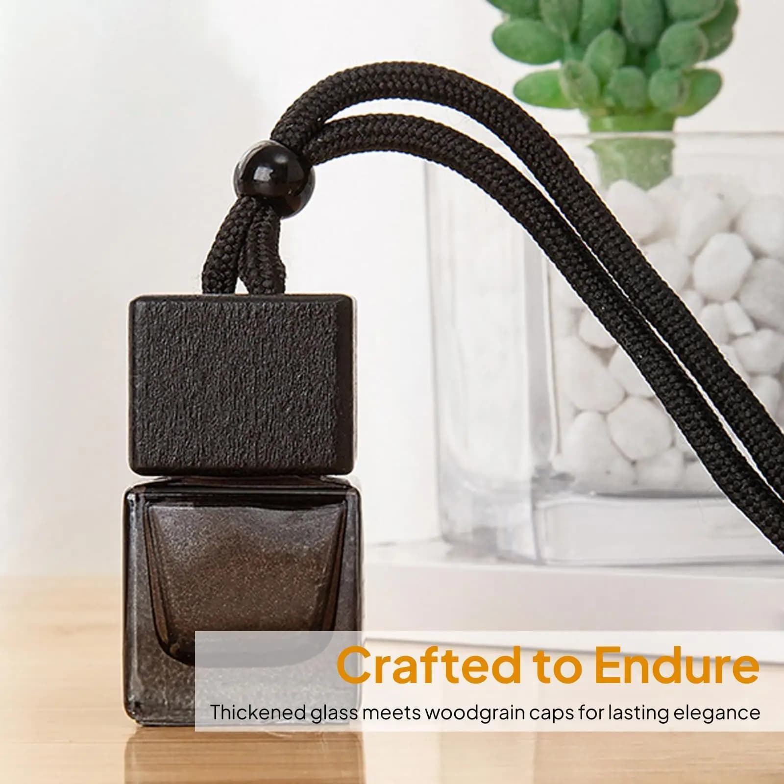 Hanging Car Diffuser Bottle Empty Glass Perfume Holder Wood Lid for Vehicle Aroma Dispenser Interior Decor Office Fragrance