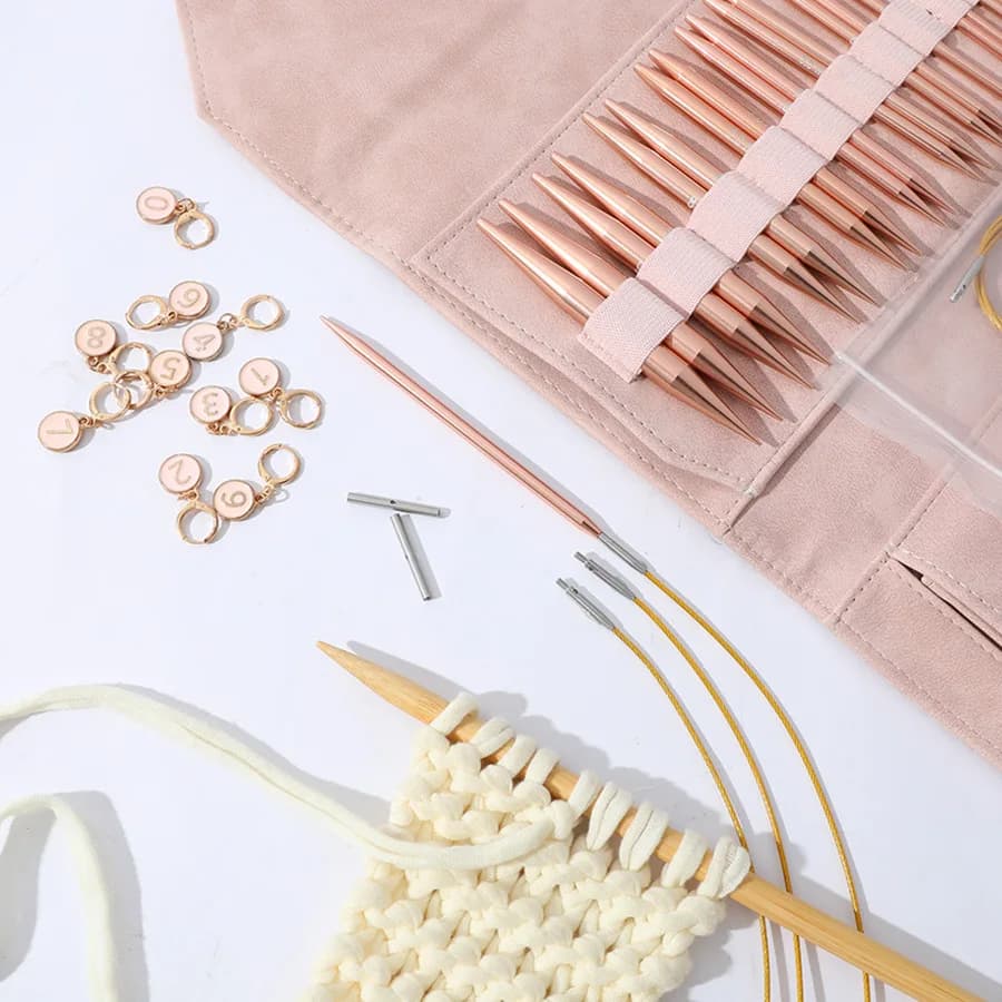 Set of needles with PU Leather Case, 13 Inclusive Needles, Fai-da- Knitting Tools ♪