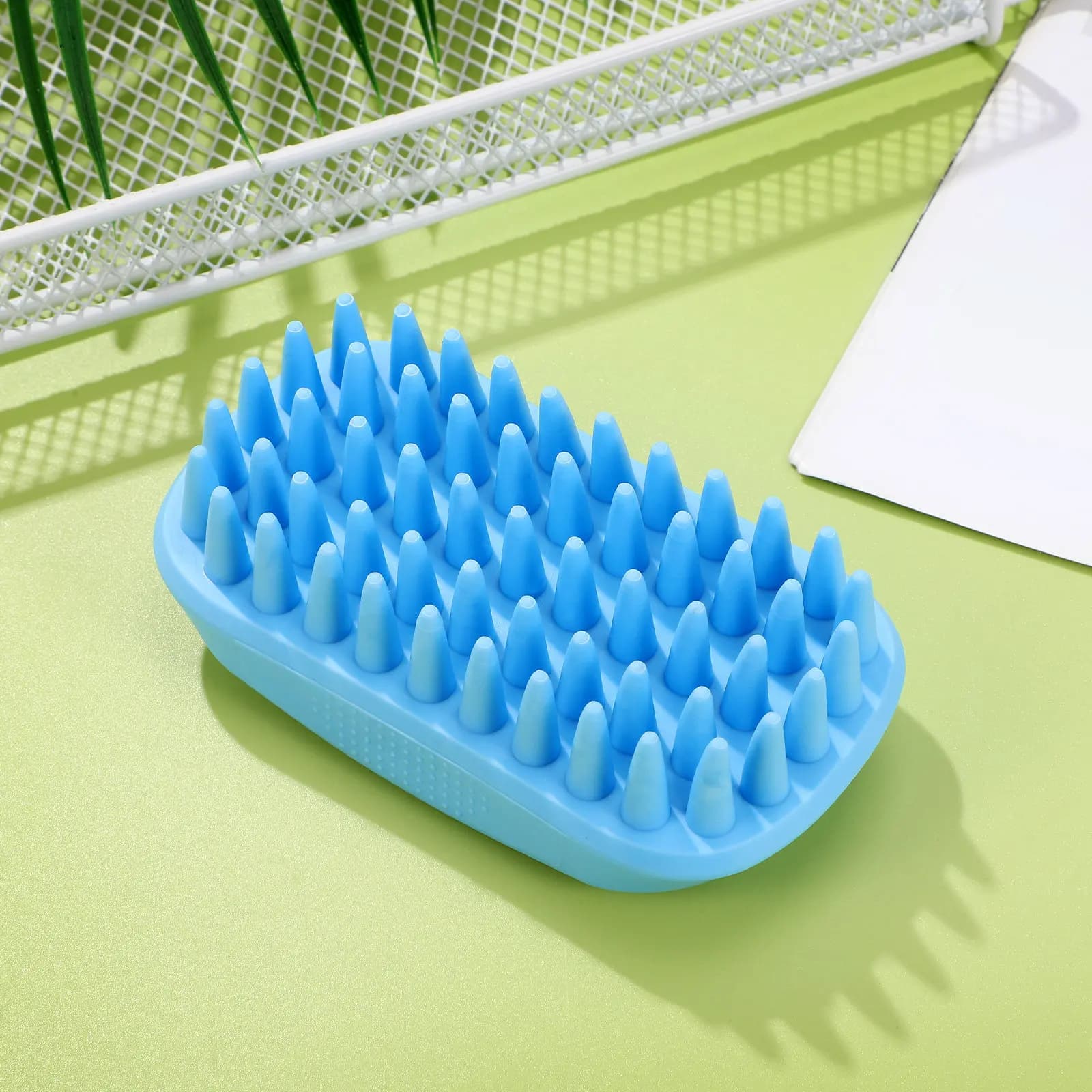 Dog Bath Brush Soft Tpe Material Non Slip Grip Gentle Massage Scrubber for Bathing Dogs Cats Puppy Shampoo Brush Bath Supplies
