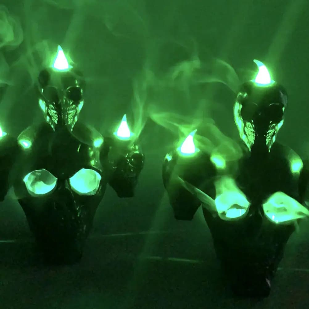 1-4PCS Flameless LED Skull Candle Resin Decor Battery Operated with Smoky Sandalwood Scent for Haunted House Halloween Gift