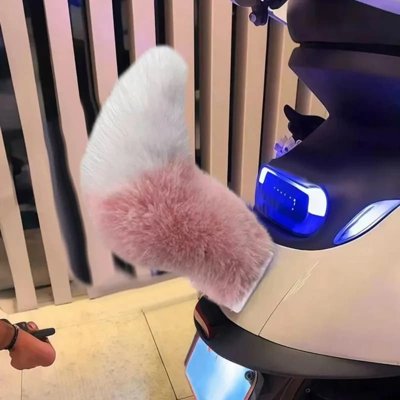 Coda di Volpe Elettrica Peluche con Movimento Telecomandato per Decorazione Auto, Scooter e Moto - Accessorio Coda Pelosa Carina