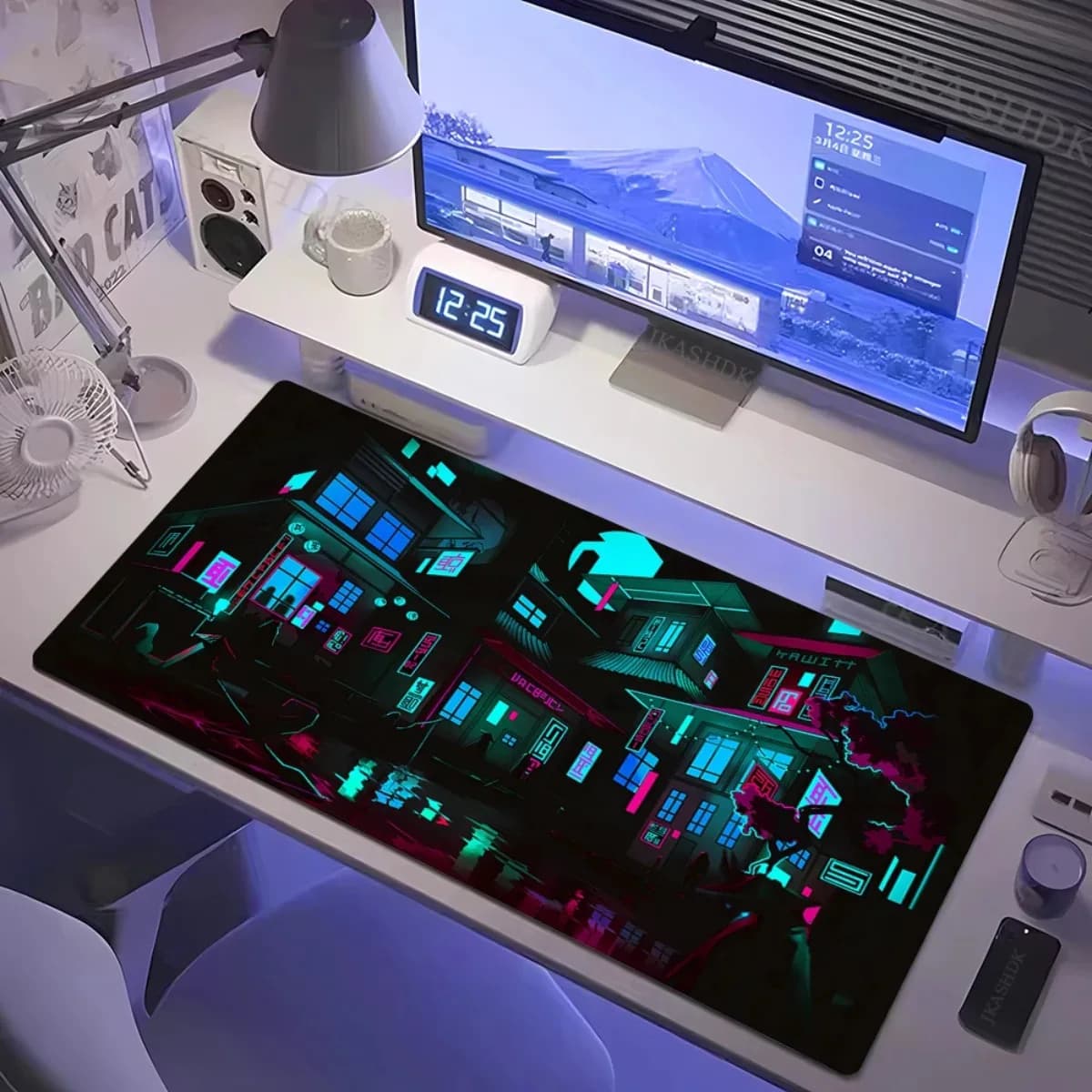Tappetino per mouse da gioco viola Neon City Street Art in stile anime giapponese, grande, personalizzato, in diverse misure