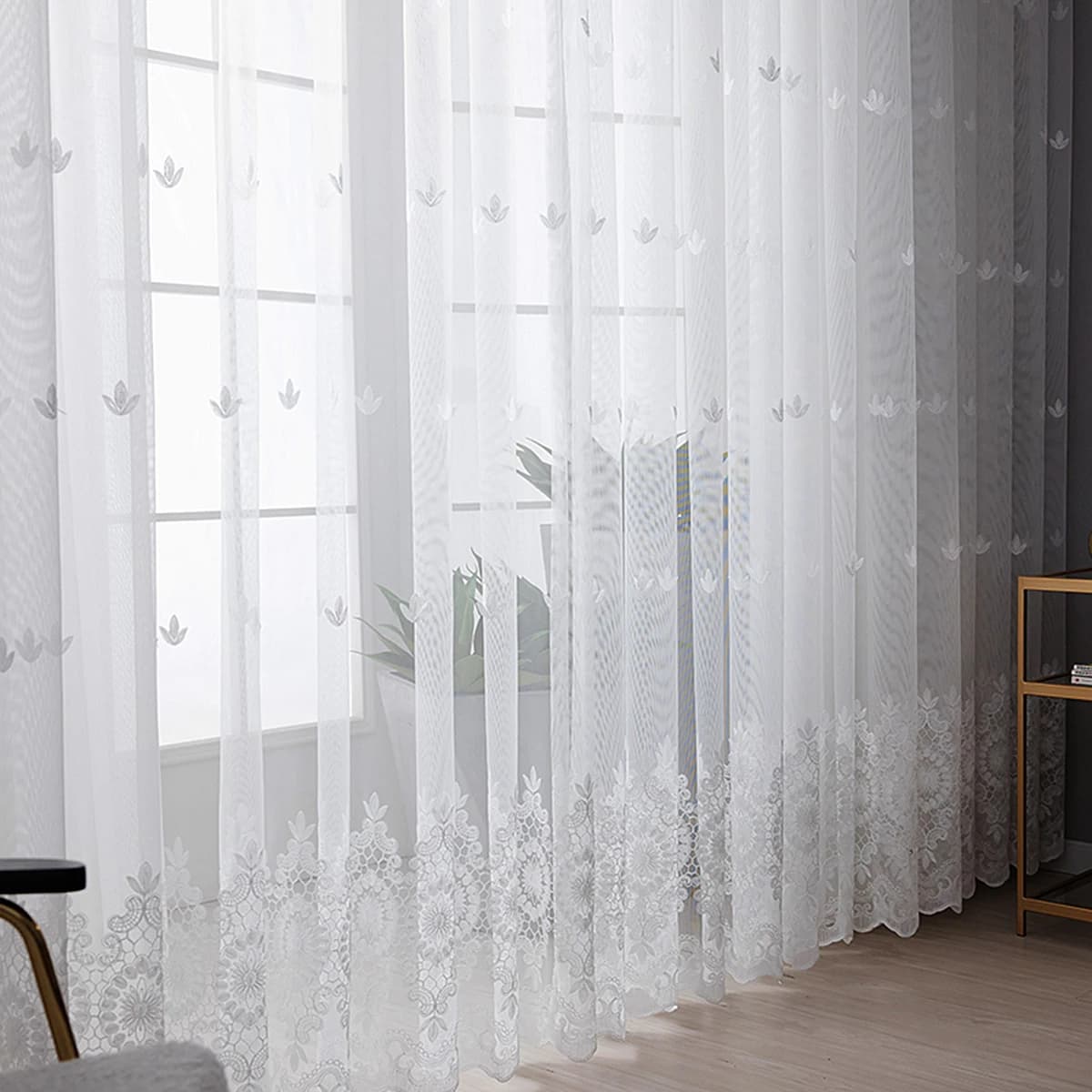 Transparent embroidered curtain with 1 piece white floral pattern, transparent thin gauze curtain with modern design and pastoral for living room