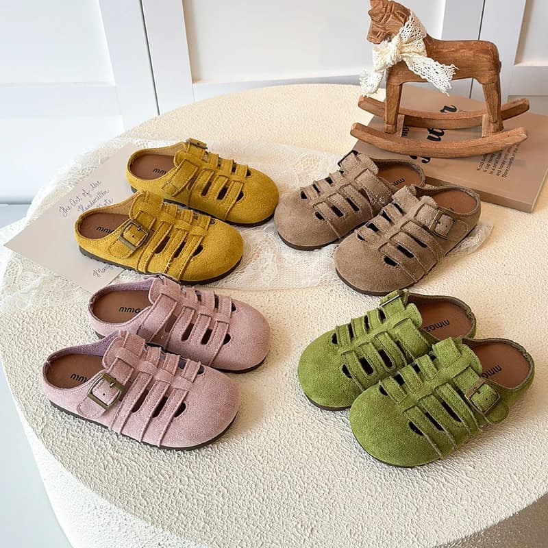 Sandali in camoscio per bambine, con suola antiscivolo, stile romano, colori pastello, scarpe da spiaggia e giardino per principesse, modello barefoot.
