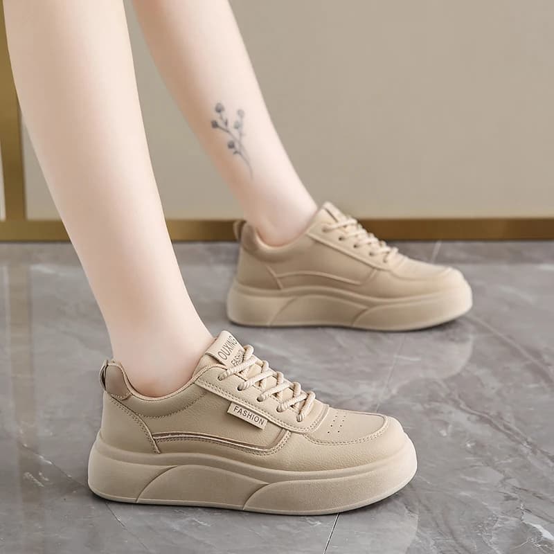 Sh522 Women's popular white shoes 2025 New versatile niche sneakers with skirts Sports and casual fashionable shoes
