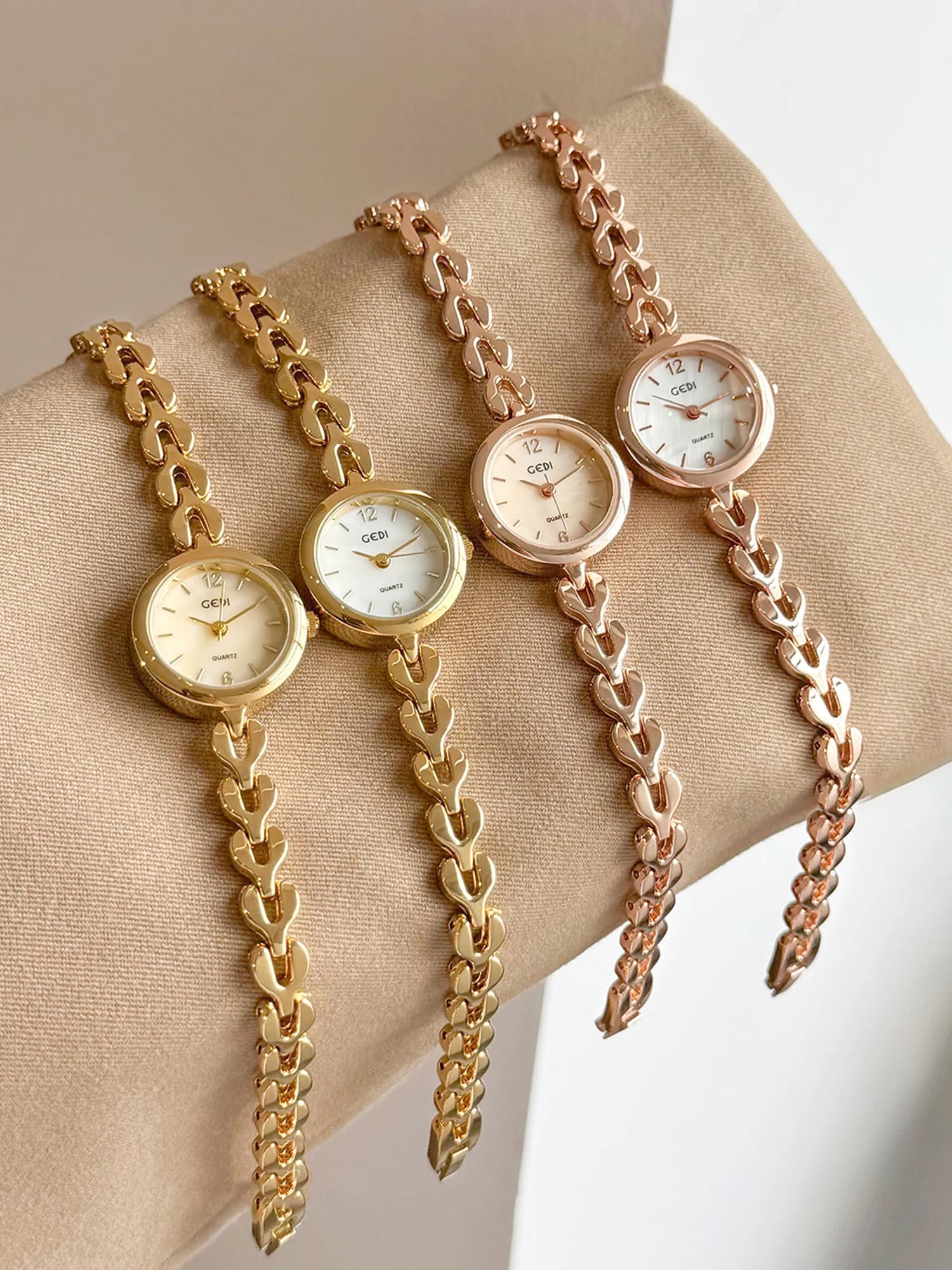 Luxury Vintage Bracelet Women's Watch Stainless Steel Strap Water Resistant Small Dial Quartz Wrist Watch Gift Accessories