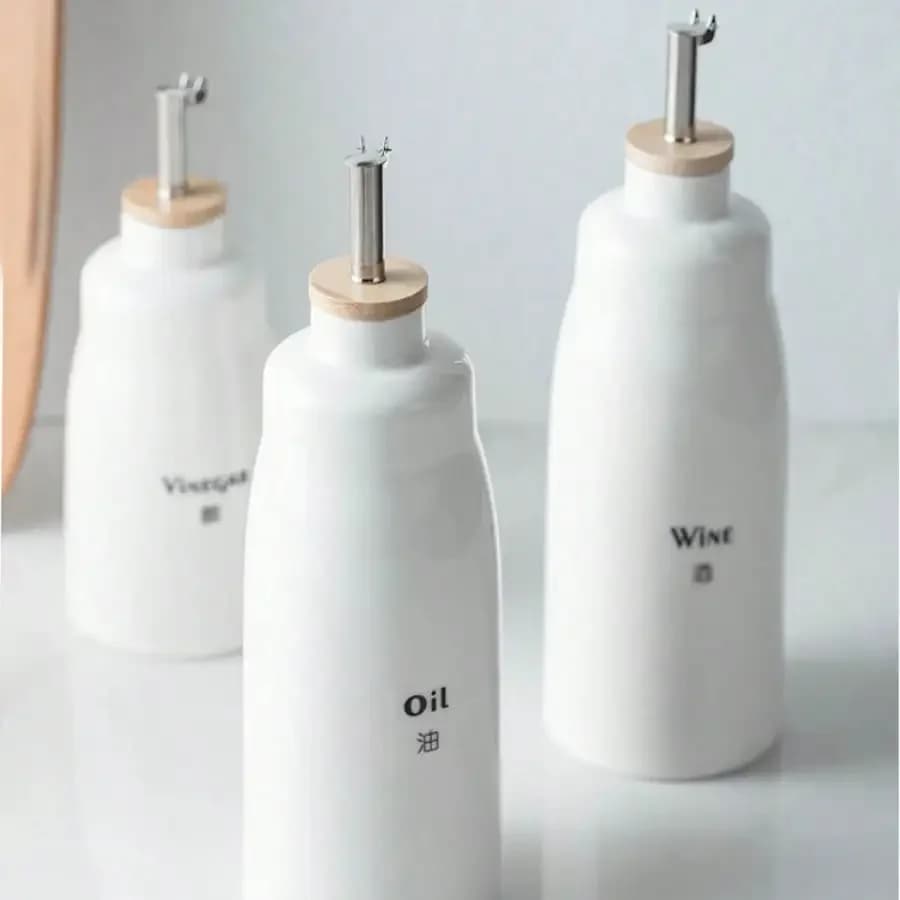 Ceramic Oil Bottle Kitchenware Oil Pot Soy Sauce Vinegar Bottle Condiment Jar Commercial Creative Light-Blocking Decanter