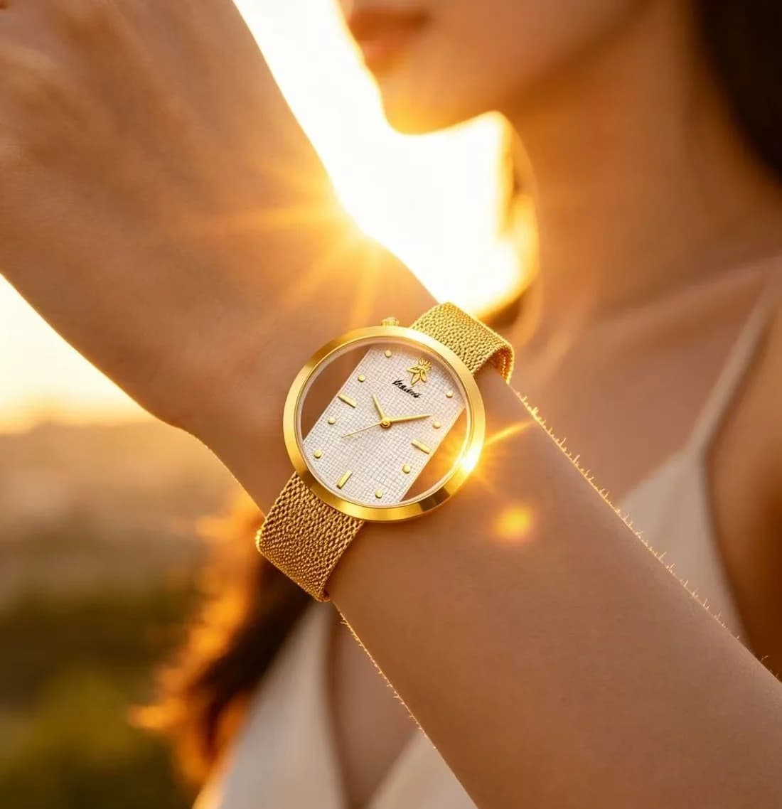 YaLaLuSi Orologio da uomo e da donna alla moda, orologio da polso sportivo al quarzo impermeabile, orologio casual con cinturino in maglia dorata, spedizione gratuita