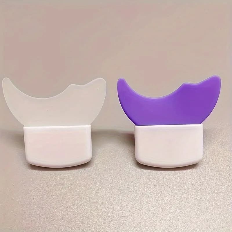 Eyeliner Stamp Wing Guide Tool Crescent Eyelash Shield Multifunctional Eye Makeup Shadow Shield Smudge Guard for Stamping