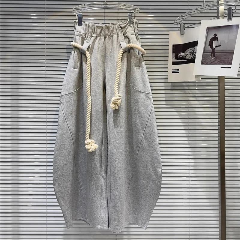 Pantaloni con cintura in corda di canapa intrecciata da ragazza piccante Pantaloni casual larghi a gamba larga da donna Autunno Inverno Elegante pantaloni a lanterna Chic