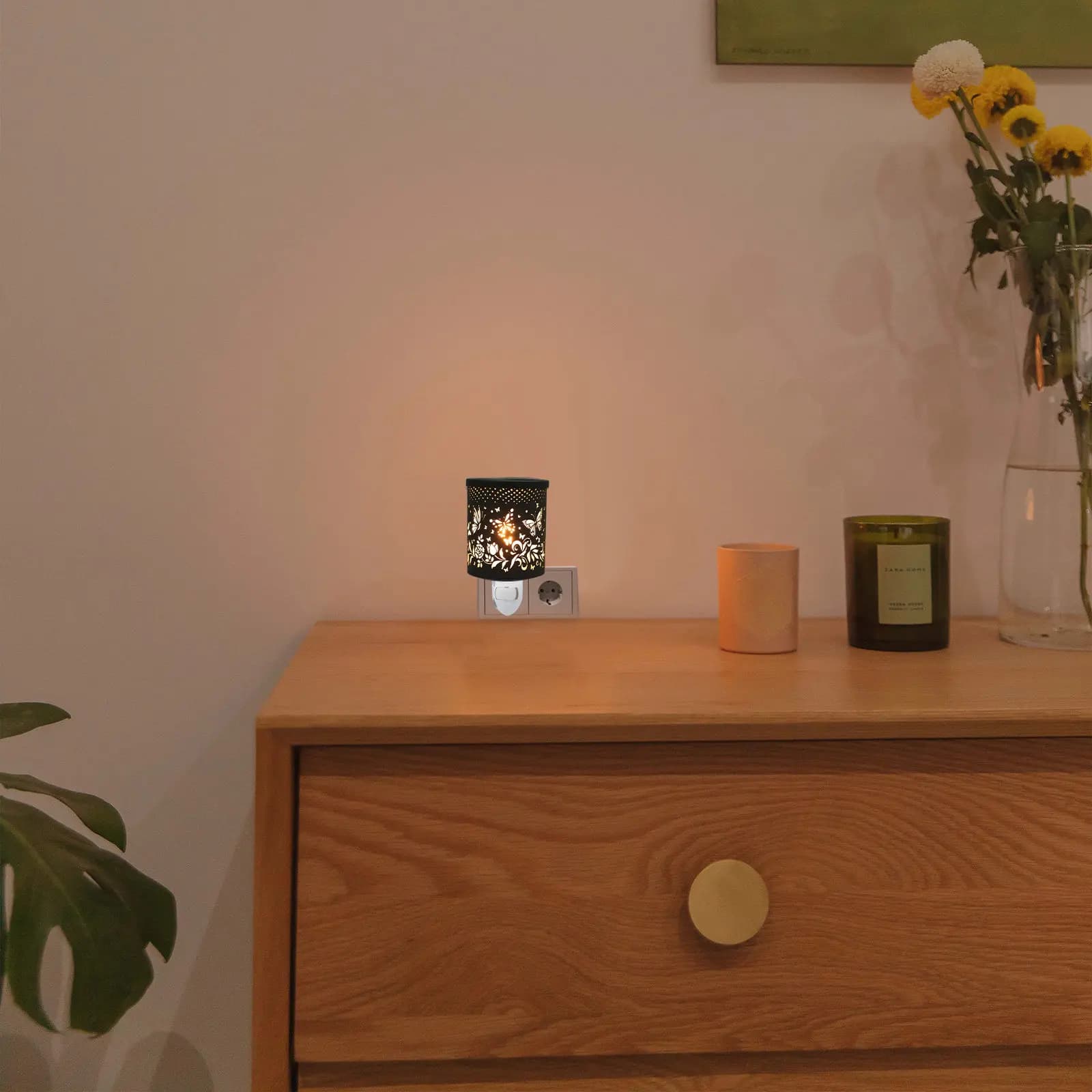 1 Piece Electric Cera Aroma Diffuser, Home Staircase Lamp with Elegant Design for Refreshing Air, Night Romantic Decoration